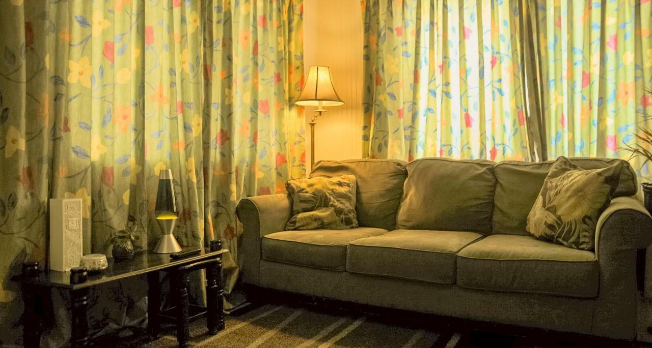 Eko Cozy Guest House St. John's Exteriör bild