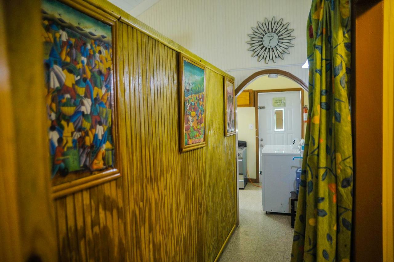 Eko Cozy Guest House St. John's Exteriör bild